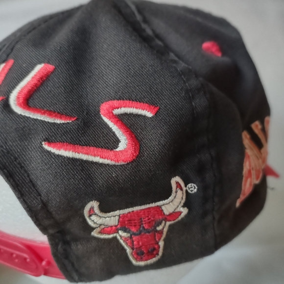 Vintage Chicago Bulls Twins Enterprise SnapBack Hat Cap NBA Graffiti Double Logo - Picture 6 of 12